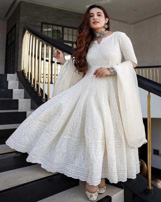 ANUSHANSA Women Embroidered Anarkali Kurta